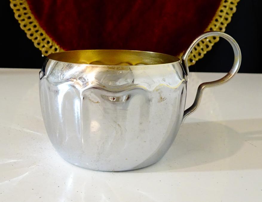 Посребрена чаша от месинг, релеф.