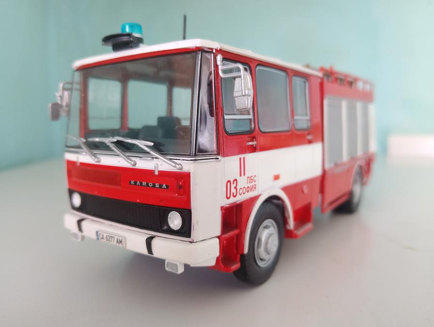 Умален модел на Liaz Karosa, пожарен автомобил, в мащаб 1 43