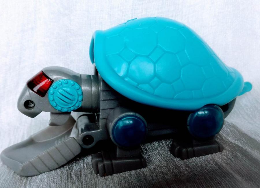 костенурка -играчка от 2001г. Mcdonald s Happy Meal