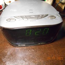 TCM 220057 radio clock alarm cd