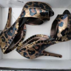 Обувки с леопардов принт