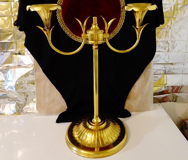 Позлатен месингов свещник 55 см., 4.5 кг.