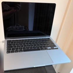 Macbook Air 13 M4 2025  16gb RAM  512gb SSD  100% батерия
