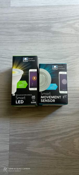 Комплект луничка LSC Smart LED и LSC Smart movement sensor
