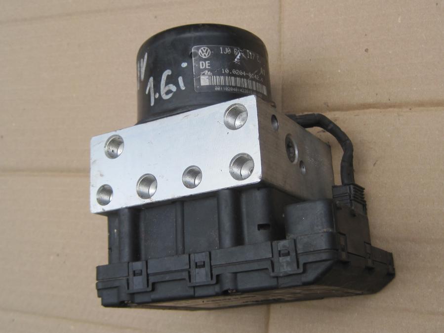 ABS модул за Audi A3 VW Golf 4 1996 - 2000 1j0614117c. 1j0907379g