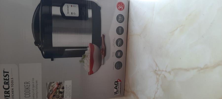 Продавам уред за варене на ориз Silver Crest