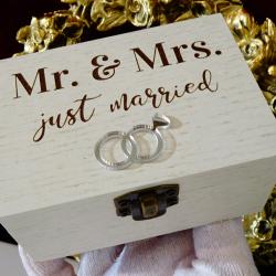 Музикална кутия за бижута, Сватбен марш, естествено дърво.