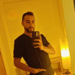 Масажист масаж на адрес