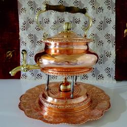 Меден чайник с кранче, диспенсър, стойка, спиртник, поднос.