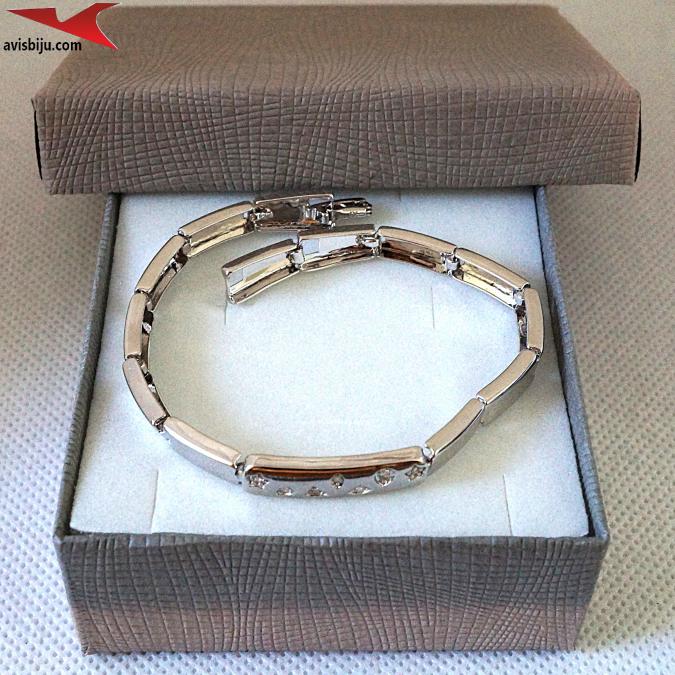 Гривна с 14К златно покритие и с цирконий