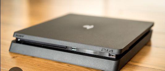 Playstation 4 slim за части