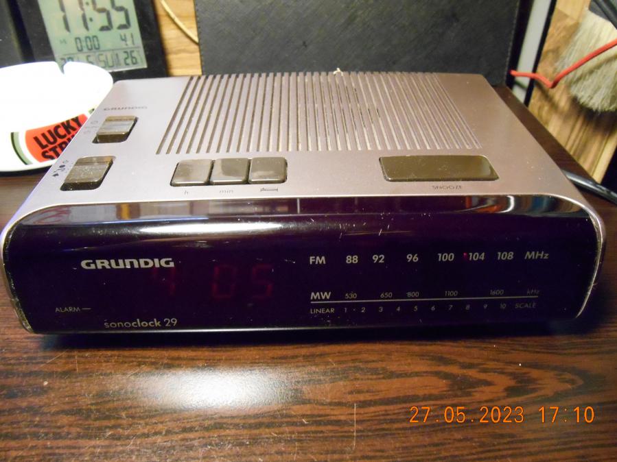 Grundig sonoclock 29 alarm clock radio vintage 89