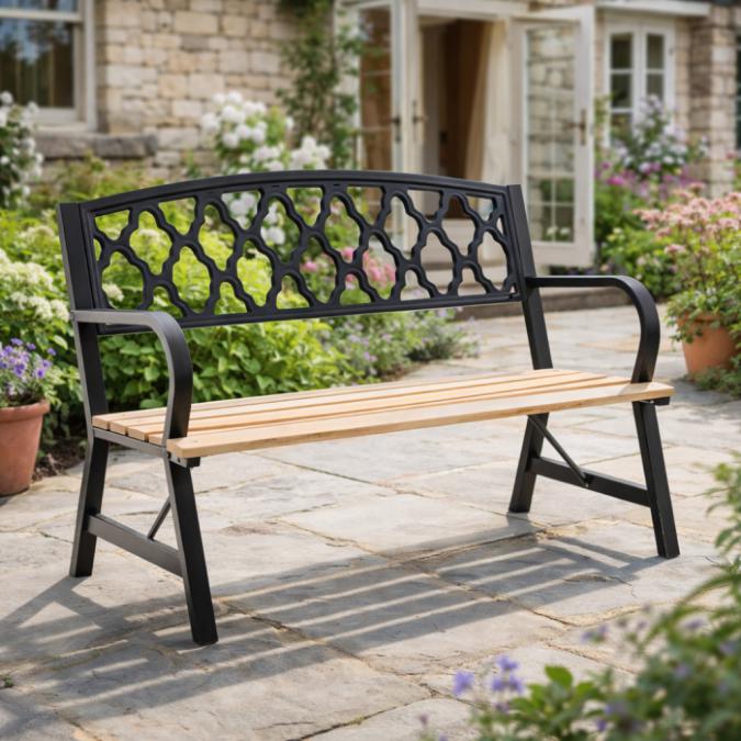 Елегантна градинска пейка  стил и комфорт за вашата градина