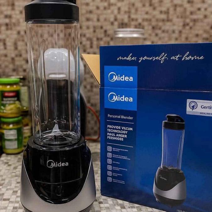 Midea персонален блендер 600w, To-go бутилка, мощен и компактен