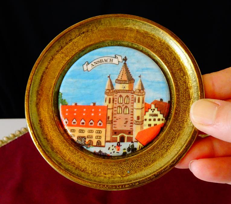Бронзова чиния с изображение от Ansbach, порцелан.