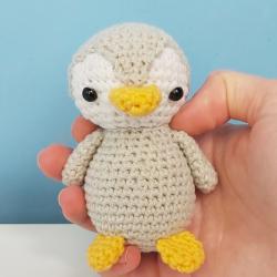 Ръчно плетено пингвинче, амигуруми играчка