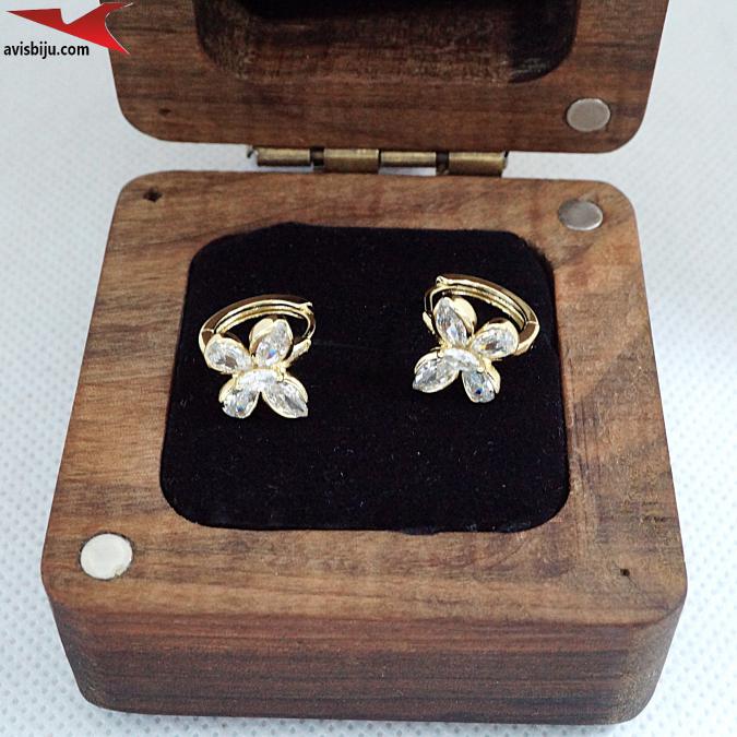 Обеци с 14К златно покритие и с цирконий