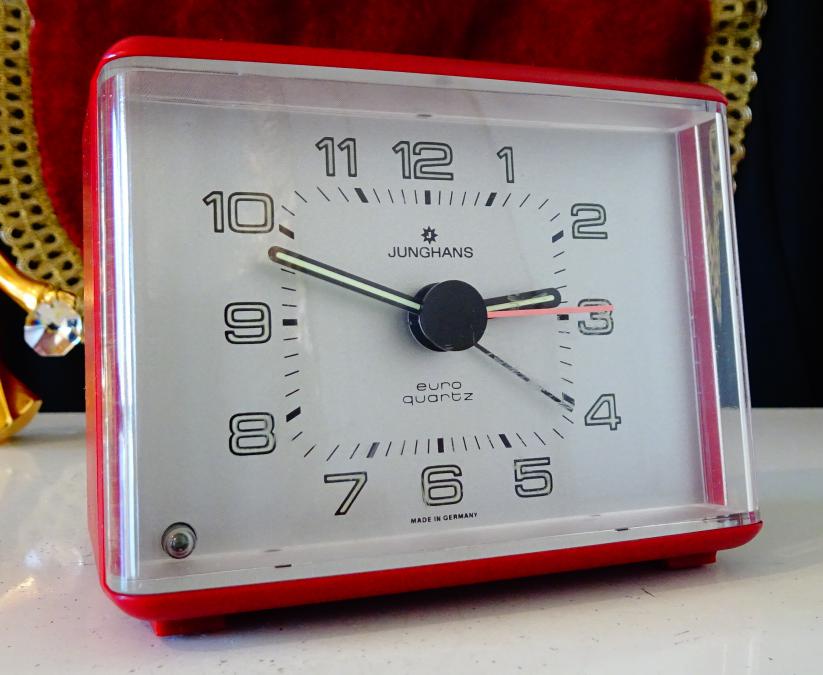 Настолен часовник с аларма, будилник Junghans.