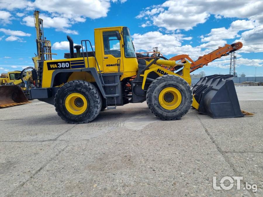 Товарач, колесен Komatsu Wa380-3h