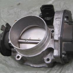 Дроселова Клапа 408236120001z VDO VW Golf 4 1j1, Passat 3B2 2,3 V5