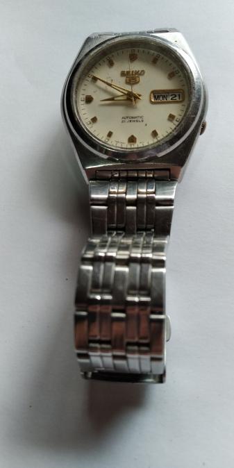 предлагам за продаване мъжки часовници сеико 5
