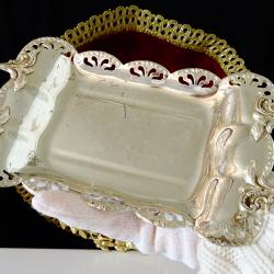 Посребрен съд за масло Art Nouveau.