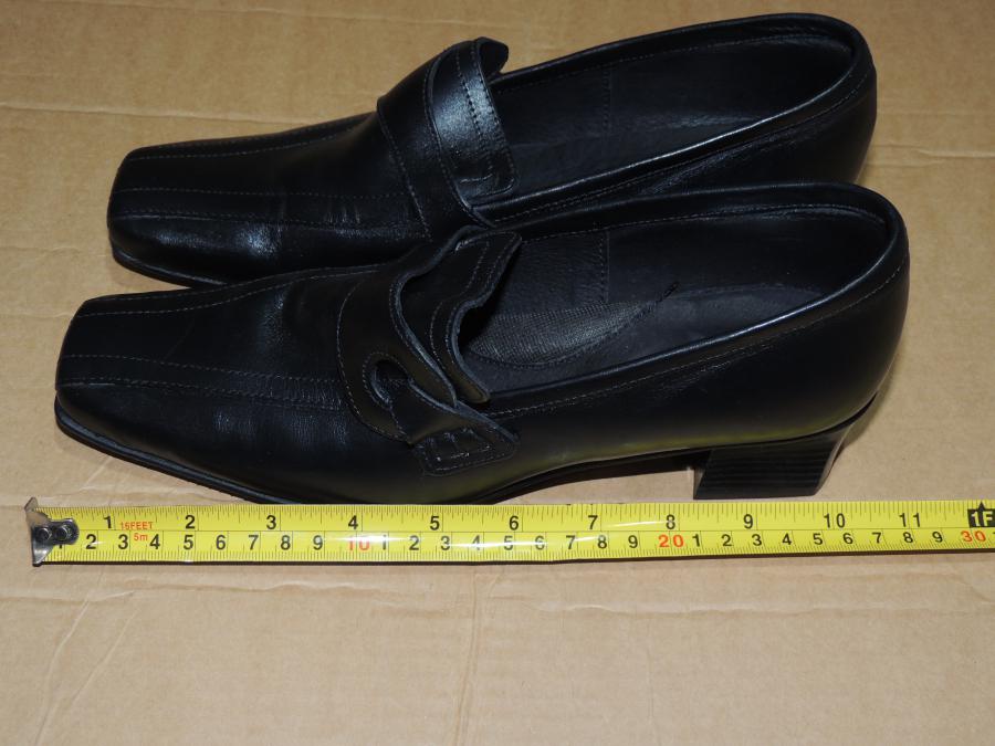 Дамски обувки Dama Pika от естествена черна кожа.