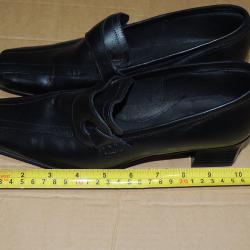 Дамски обувки Dama Pika от естествена черна кожа.