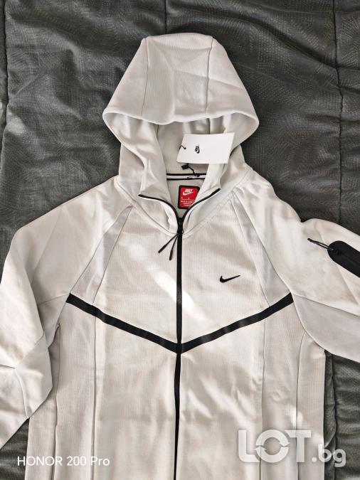 Nike Tech Fleece
