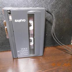 Sanyo M1115 Walkman voice recorder - vintage 89