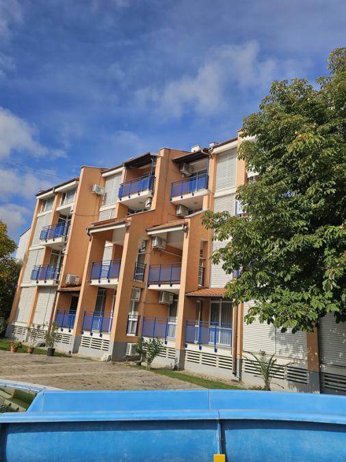 Продавам тристаен апартамент в Слънчев бряг, обл. Бургас