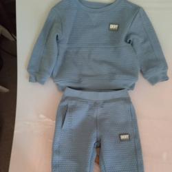 Костюм бебешки Dkny размер до 86