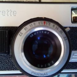 Продавам фотоапарат Beirette SL 300. Чисто нов
