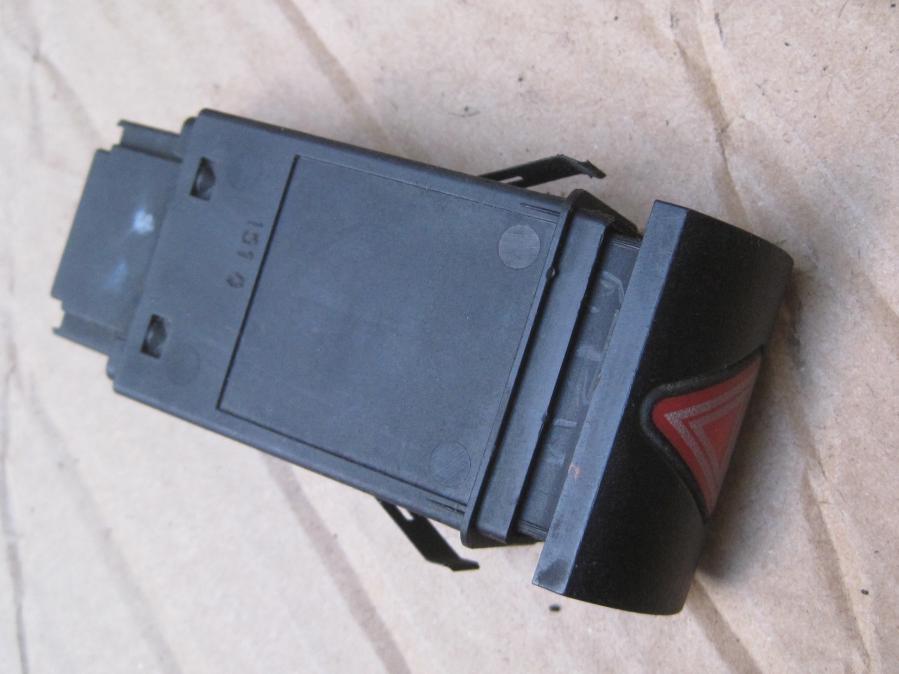 Копче бутон аварийни светлини Seat Ibiza 3  6k0953235,  08.1999 - 02