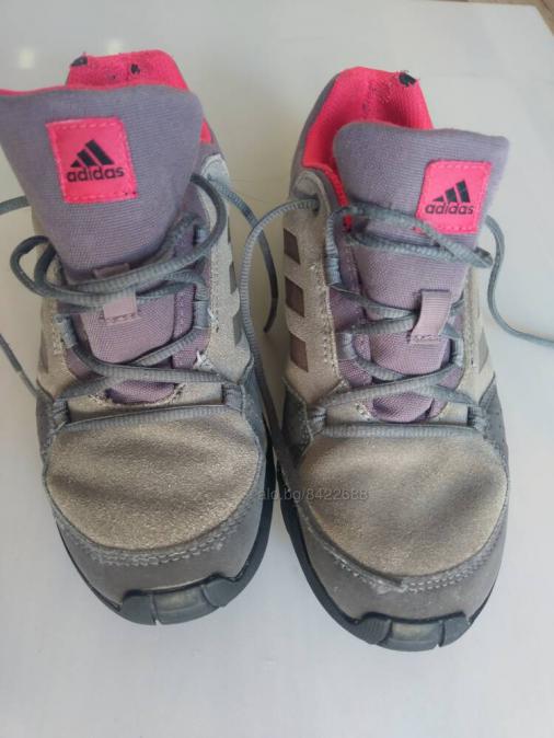 Обувки маратонки Адидас