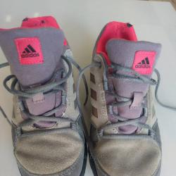 Обувки маратонки Адидас