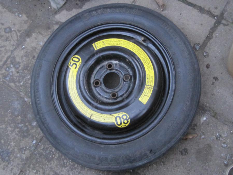 Резервна гума 125 85r15 Countinental тип патерица за Фолцваген Голф 4