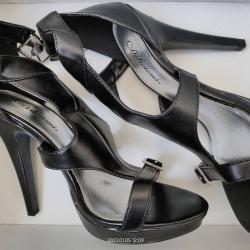 Летни обувки