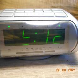 Bench KH 2254 clock cd radio alarm