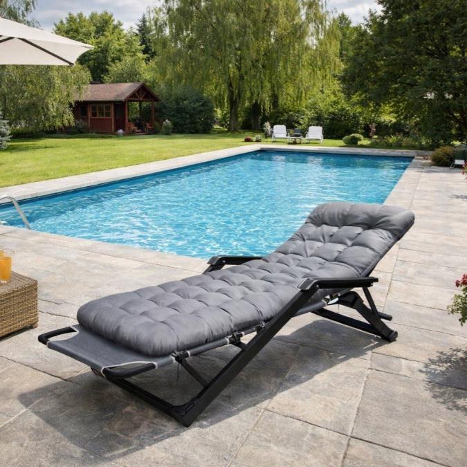 Сгъваем градински шезлонг с мека ватирана възглавница, регулируема обл