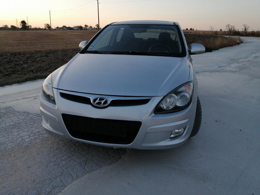Hyundai i30, 2010г., 126000 км, 5000 лв.