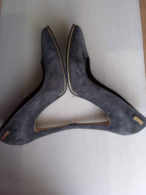 Обувки дамски на ток 10 см Roccobarocco