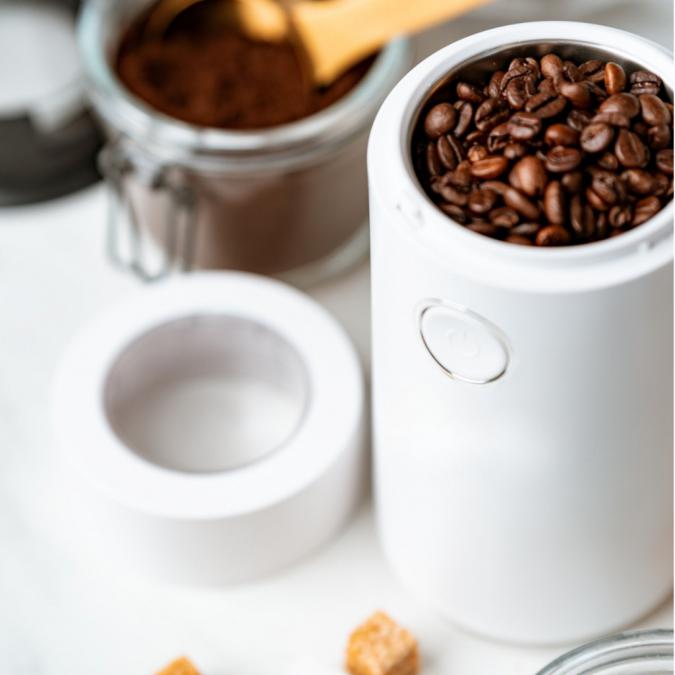 Електрическа бяла кафемелачка 150w  бързо смилане и перфектен аромат