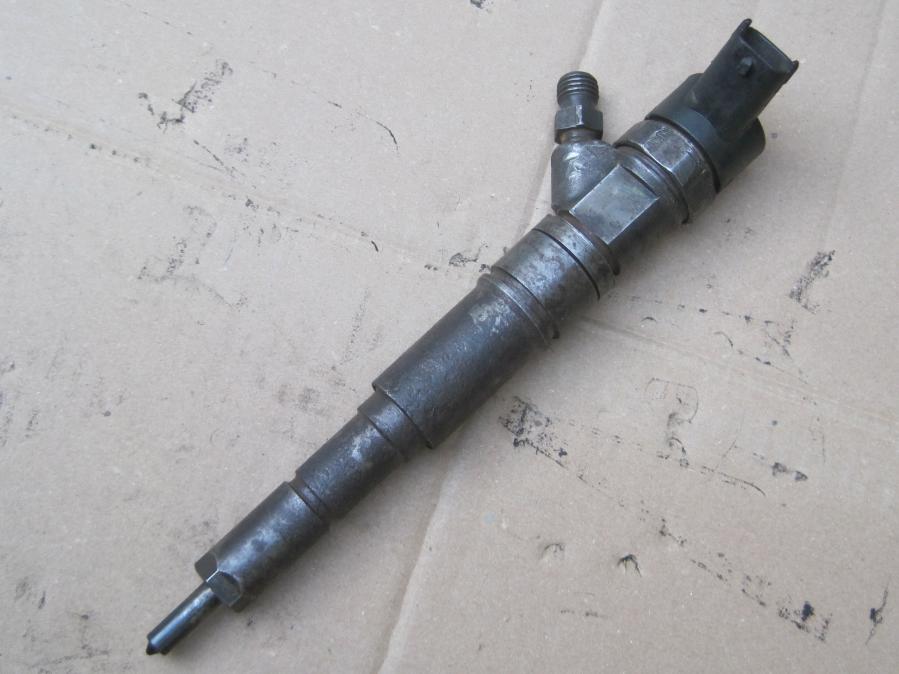 Дюза дизел Bosch  0445110047 - 7785984 за BMW  330 530d Range Rover