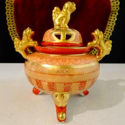 Японско порцеланово кадило, тамянник, злато.
