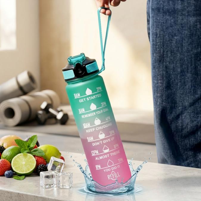 Мотивираща бутилка с мерителна скала 1L  контролирай дневния си прием