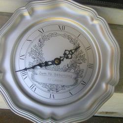 Стенен кварцов часовник под формата на метална чиния тип ВМФ