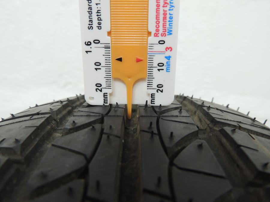 1 бр. гума Bridgestone B-250 165 65 R15 81T