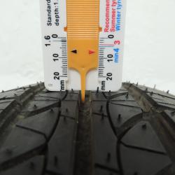 1 бр. гума Bridgestone B-250 165 65 R15 81T
