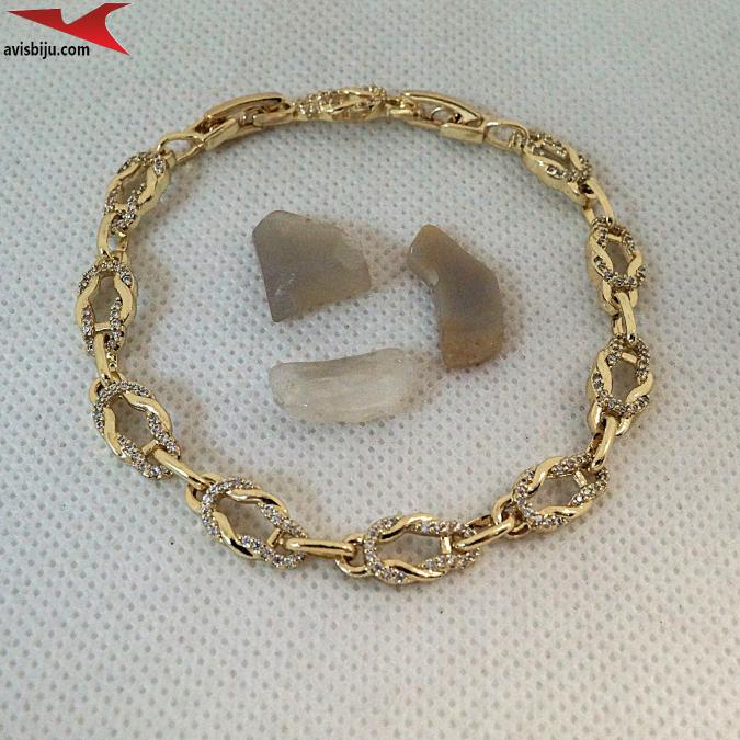 Гривна с 14К златно покритие и с цирконий